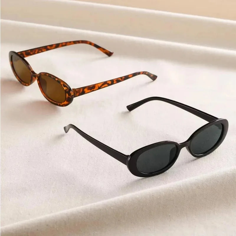 Solaré RetroLux™ Oval Sunglasses