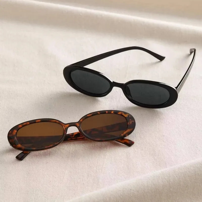 Solaré RetroLux™ Oval Sunglasses